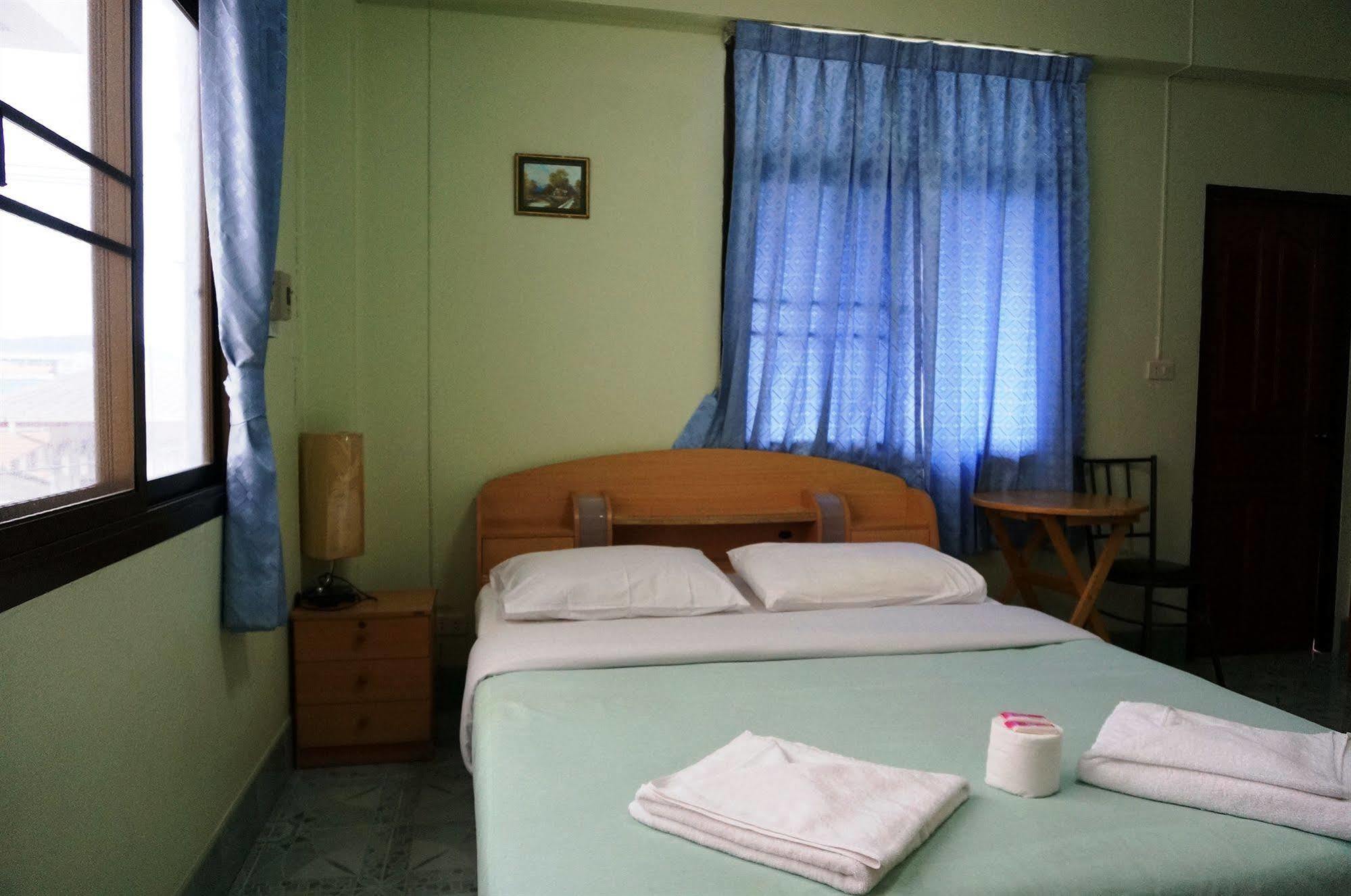 Celtic Inn Guest House หัวหิน ภายนอก รูปภาพ