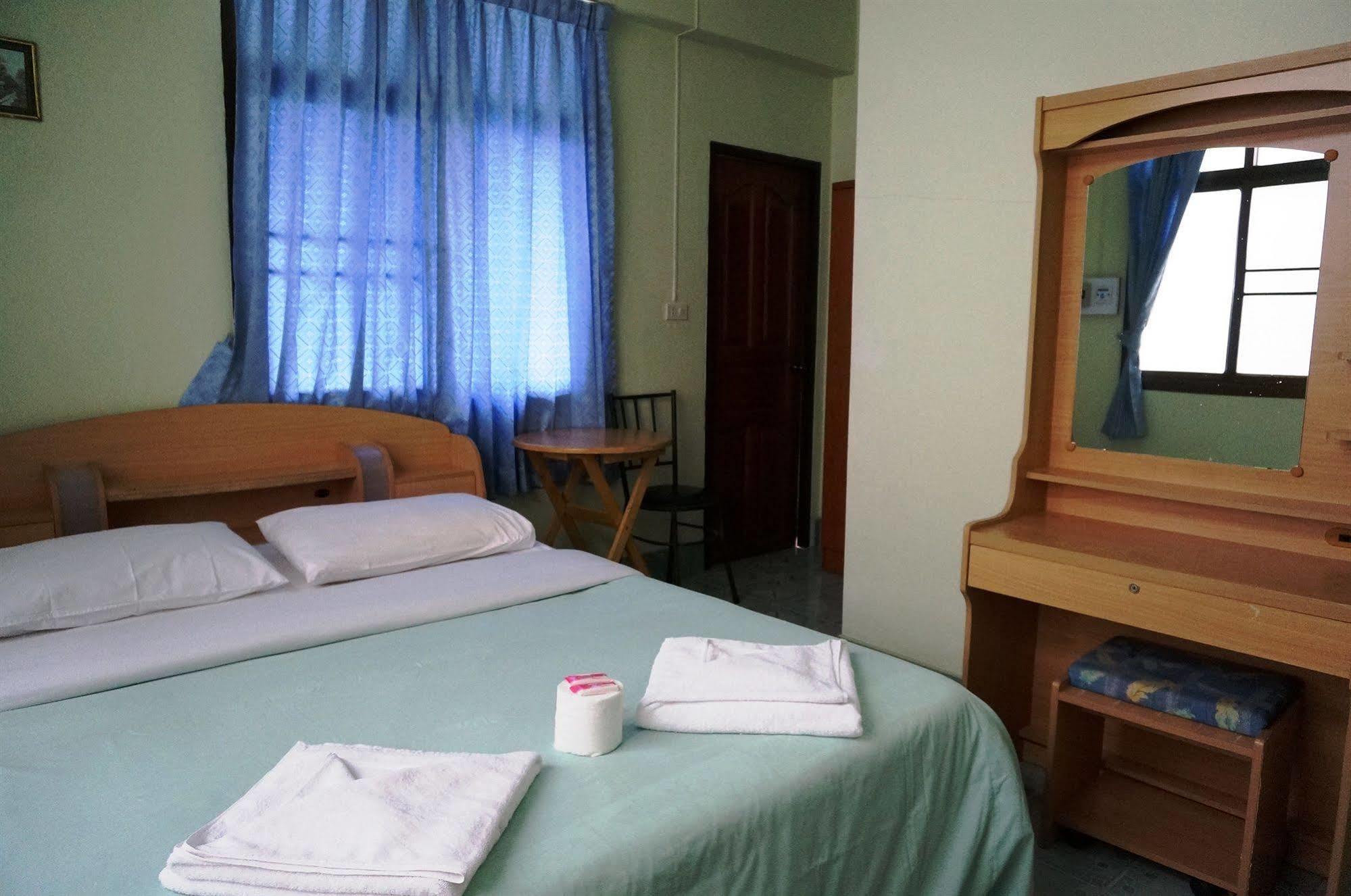 Celtic Inn Guest House หัวหิน ภายนอก รูปภาพ