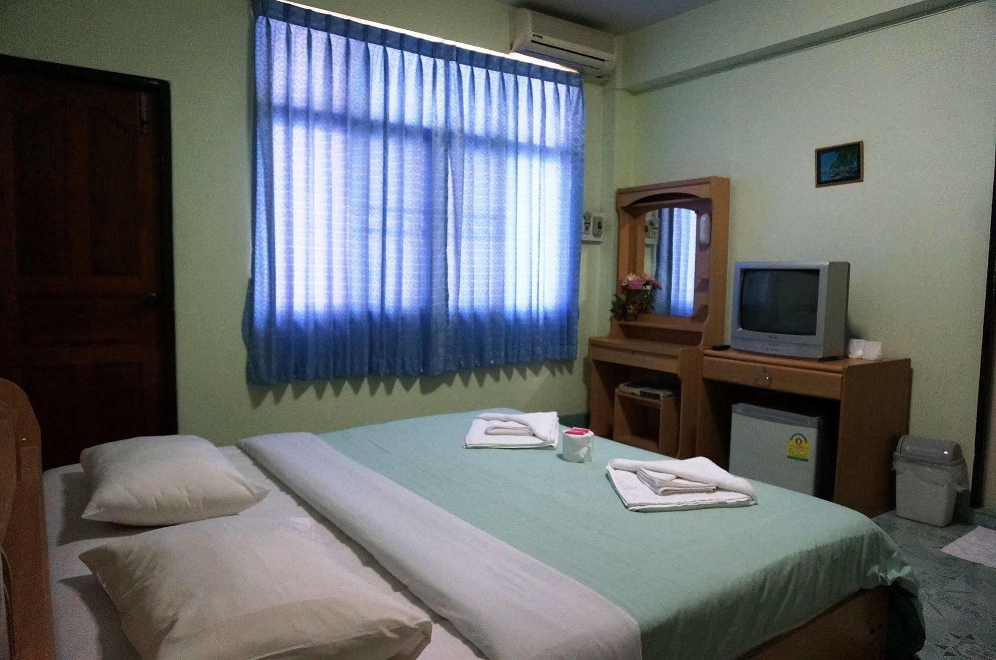 Celtic Inn Guest House หัวหิน ภายนอก รูปภาพ